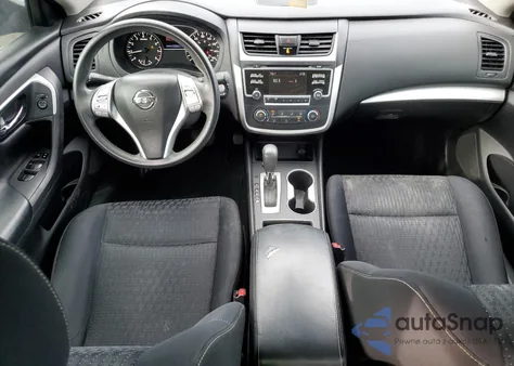 2016 Nissan Altima 2.5 z USA, uszkodzony, nr VIN 1N4AL3AP7GC250987